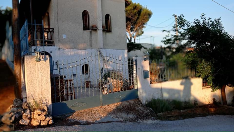 Harmonic Place Loutraki Exterior foto